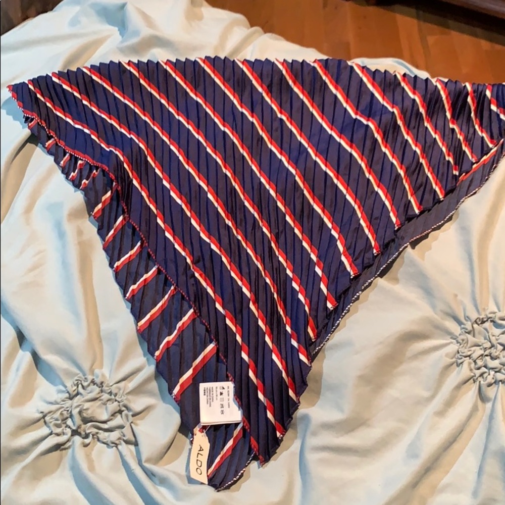 Also scarf